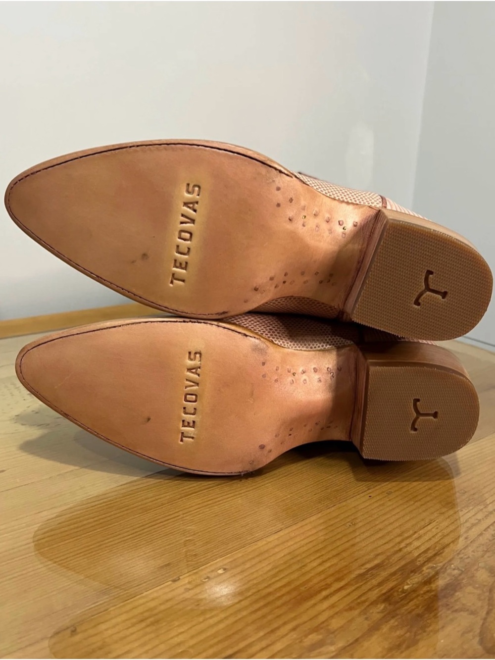 Tecovas Abby  pink frost lizardPink Western Cowboy Boots - Picture 4 of 9